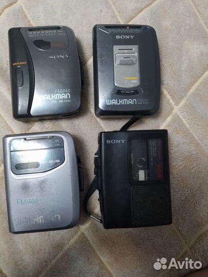 Кассетный плеер sony walkman 4шт