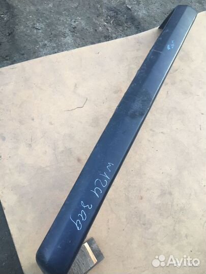 Накладка на задний бампер Mercedes w124