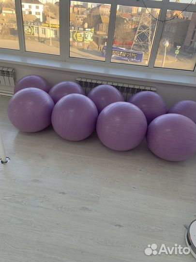 Фитболл / гимнастический мяч