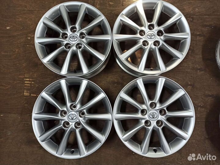 Диски 17 5х114,3 оригинал Тойота из Японии