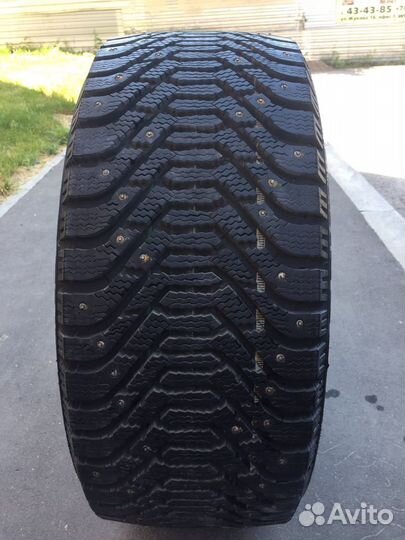 Goodyear UltraGrip 500 235/45 R17 94T