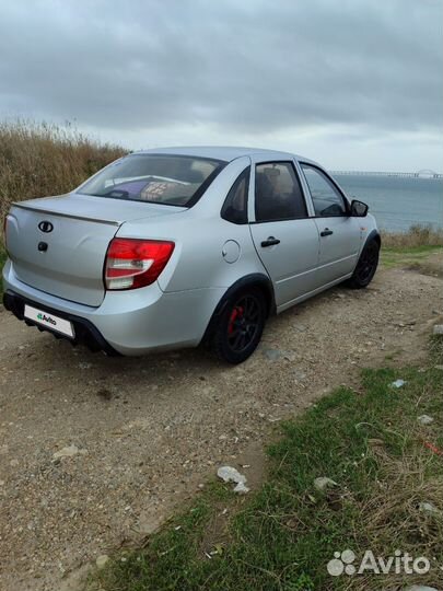 LADA Granta 1.6 МТ, 2012, 161 266 км