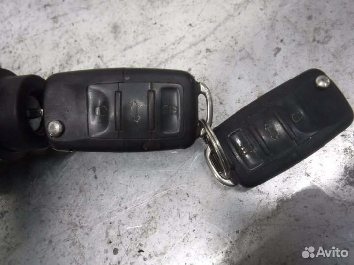 Замок зажигания Volkswagen Polo хэтчбек BUD 2008