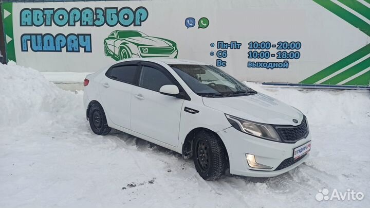 Крышка зеркала внутренняя правая Kia Rio 3 87661-4