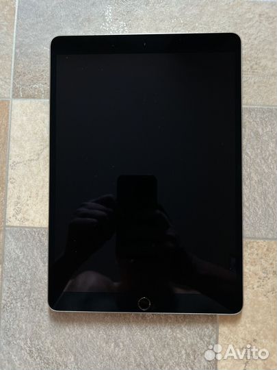 iPad pro 10.5 на 512G. с LTE