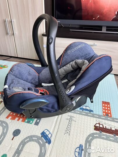 Автолюльки Maxi-cosi для двойни с адаптером