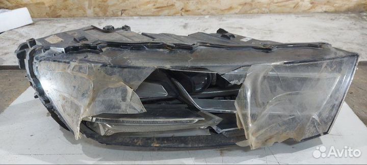 Фара светодиодная передняя правая Audi Q7