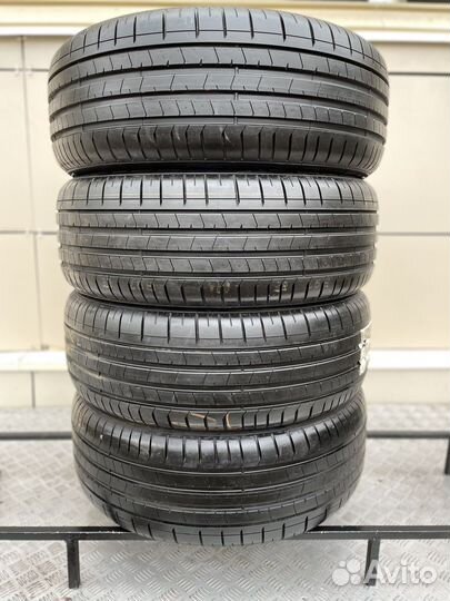 Pirelli P Zero PZ4 235/50 R20