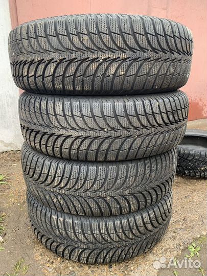 Goodyear UltraGrip Ice+ 215/65 R16