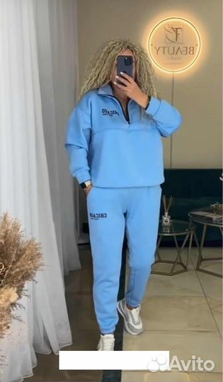 Костюм женский