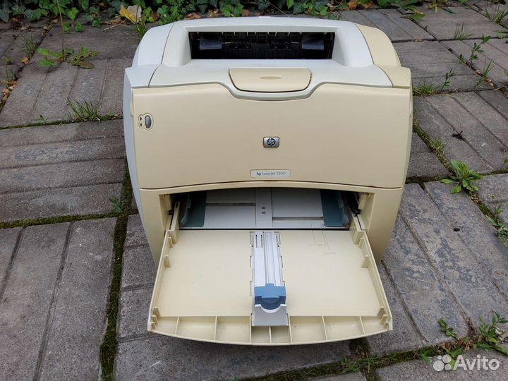 Принтер лазерный hp