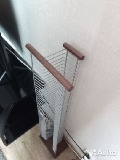 Подставка для дисков