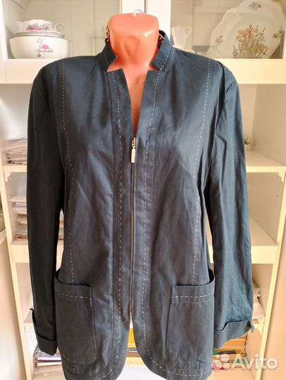 Курточка бренд 