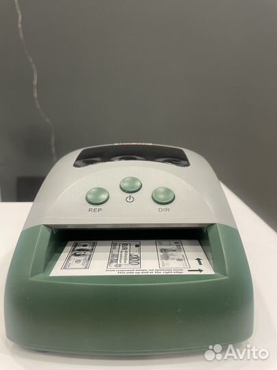 Детектор банкнот DoCash