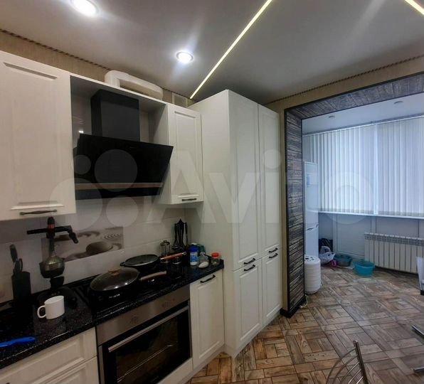 2-к. квартира, 55 м², 3/6 эт.