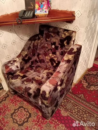 Мягкое кресло