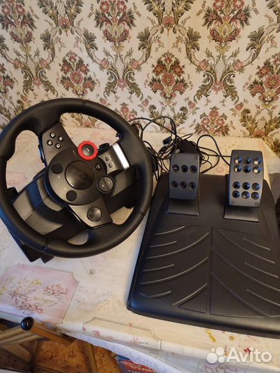 Игровой руль logitech driving force gt