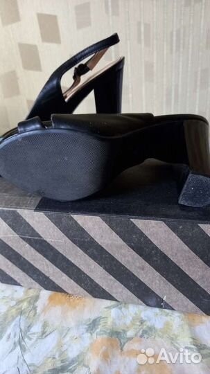 Босоножки женские 39 размер