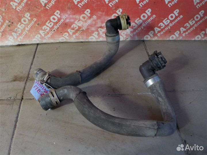 Патрубок отопителя салона Opel Astra-H хэтчбек
