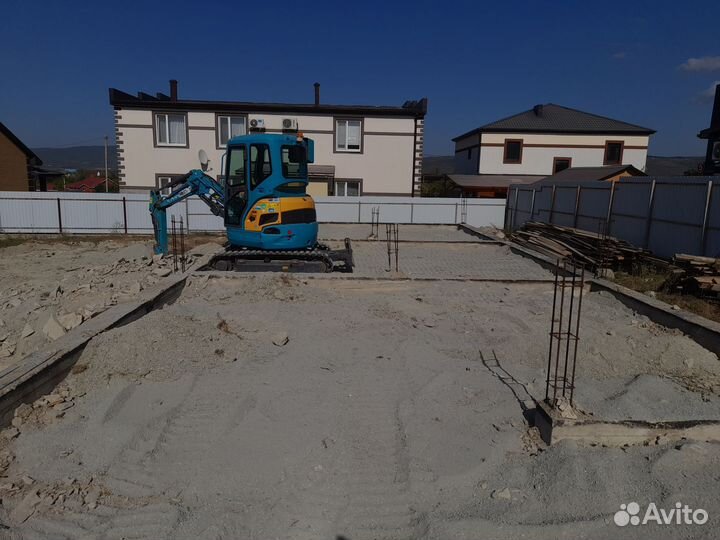 Услуги мини экскаватора. Аренда миниэкскаватора