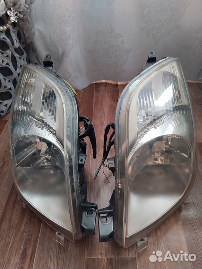 Фары Vitz SCP 90