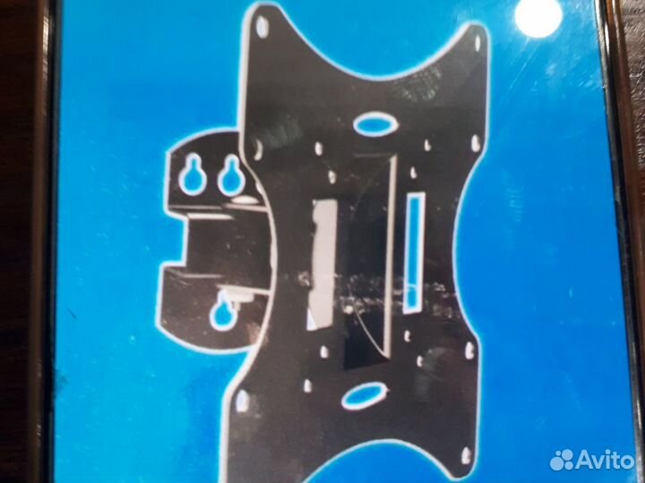 Крепление наклонно-поворотное