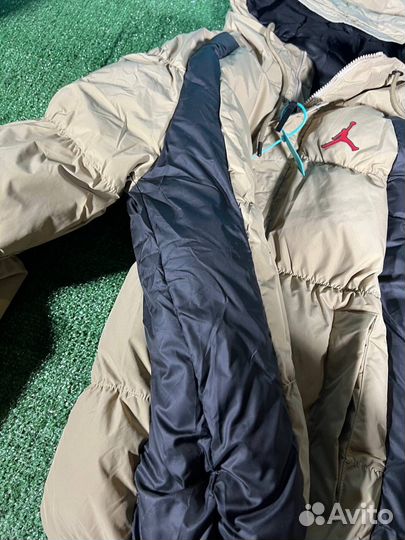 Пуховик Air Jordan Бежевый оригинал (poizon)