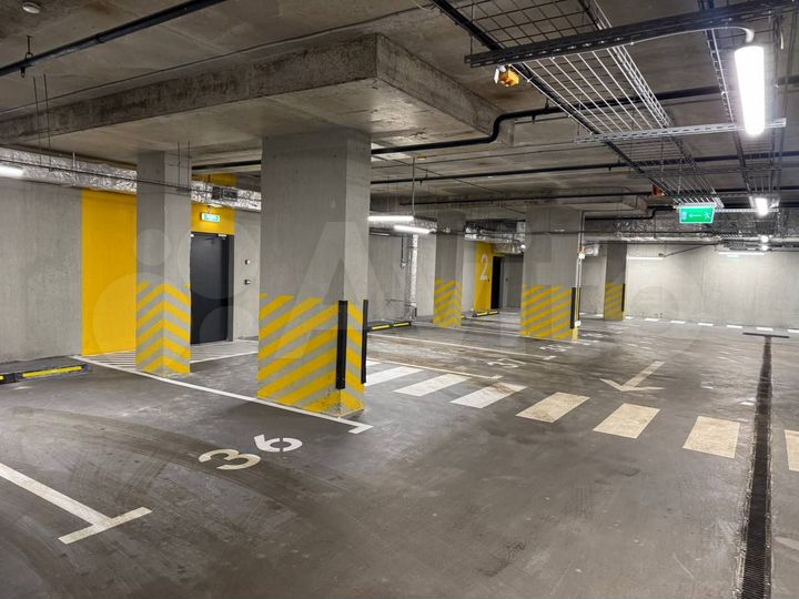 Машиноместо, 14 м²