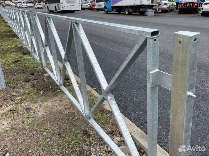 Пешеходное перильное ограждение