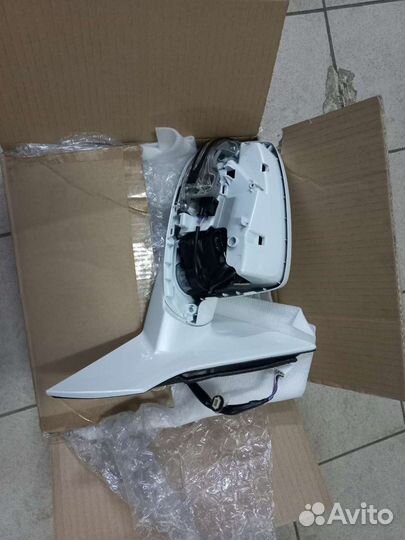 Зеркало правое Honda Accord 9