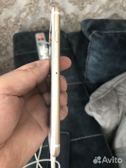 Телефон iPhone 6s