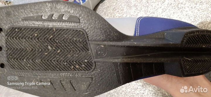 Лыжные ботинки