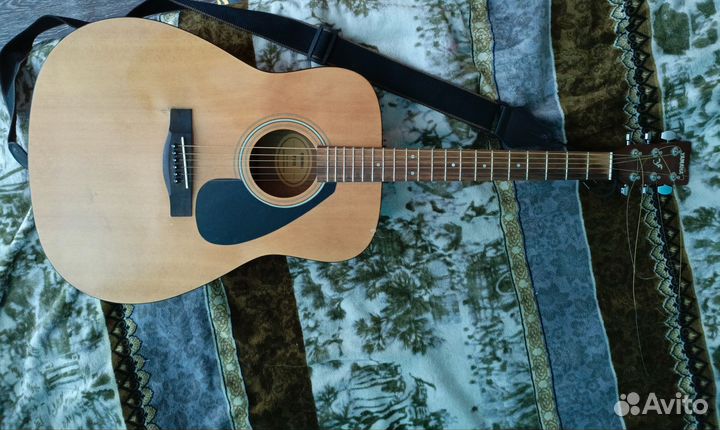 Акустическая гитара yamaha f310 бу