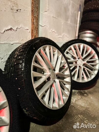 Зимний комплект 225/45 R18, Pirelli Ice Zero