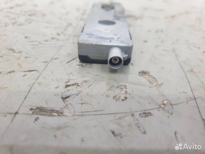 Антенна Mercedes E-Class W212 2.1D 2012