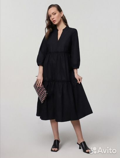 Платье бренда 