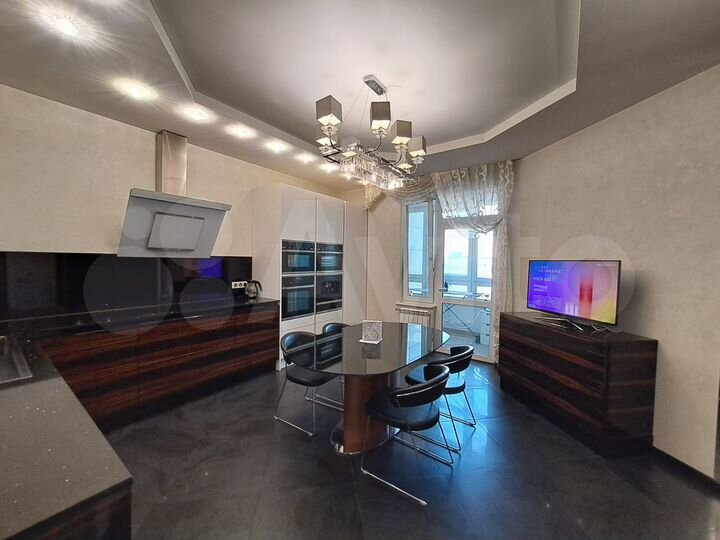 3-к. квартира, 150 м², 9/31 эт.