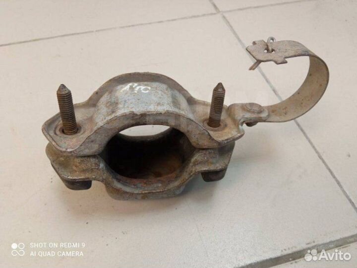 Кронштейн стабилизатора Mercedes S W140