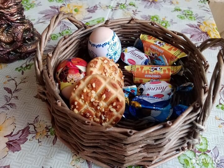 Хлебница,пасальный поднос или поднос для сладостей