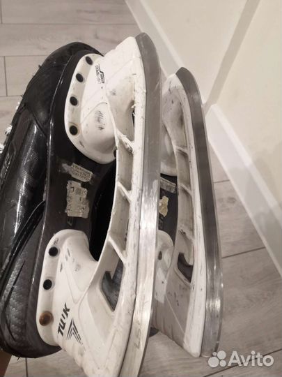 Хоккейные коньки bauer