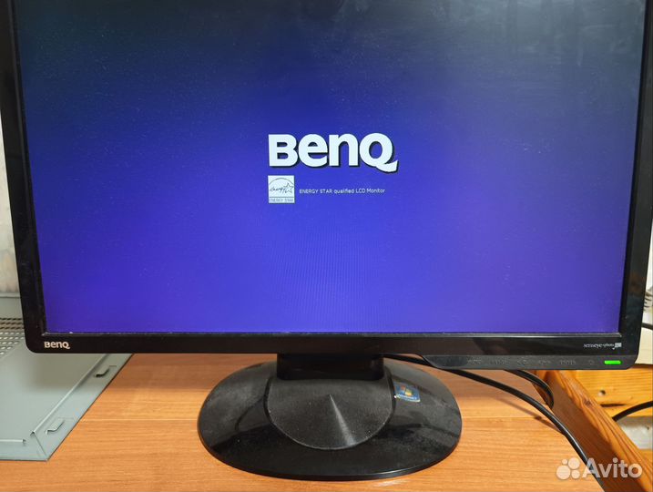 Компьютер с монитором 4 ядра