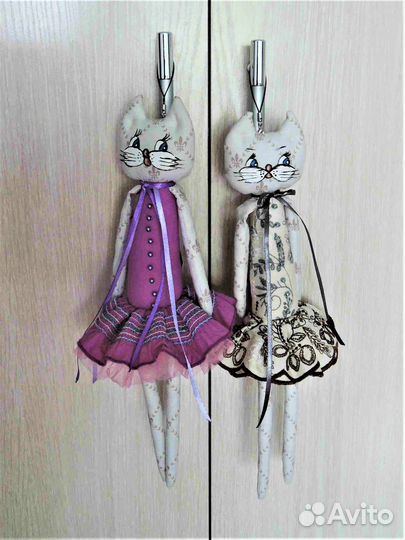 Кошечка игрушка