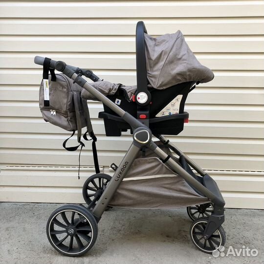 Детская коляска 3 в 1 Luxmom V8