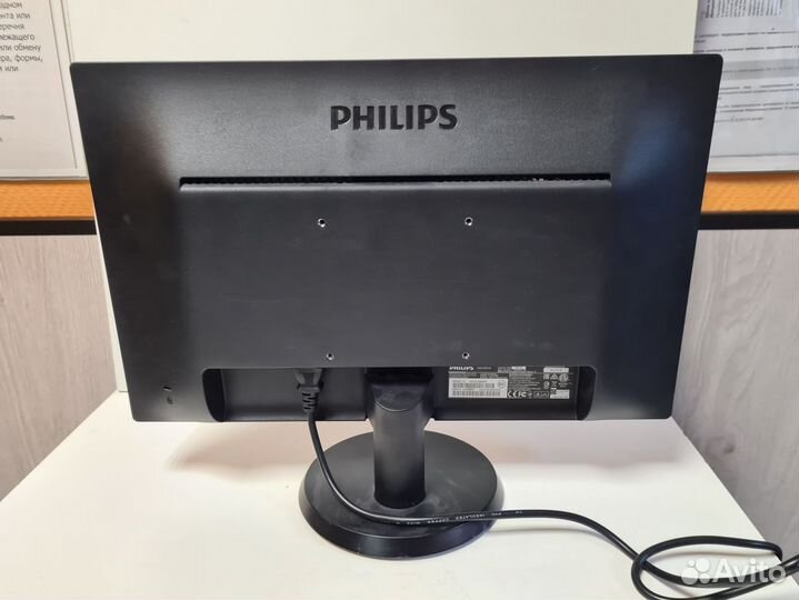Мониторы Philips 193V5LSB2