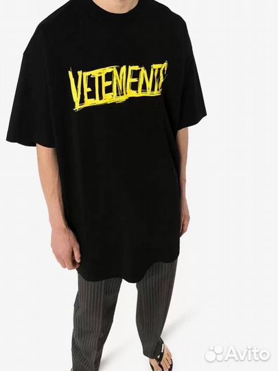 Футболка Vetements классная (хит 2025)