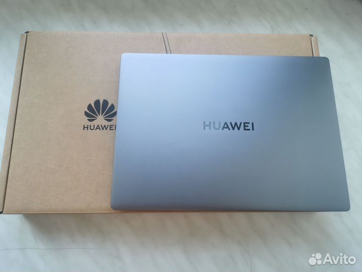 Huawei matebook d14