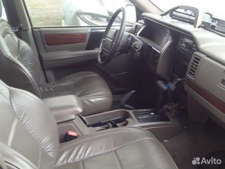 Jeep Grand Cherokee ZJ в разборе