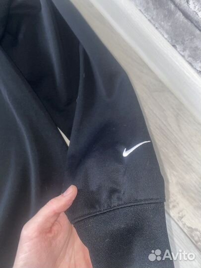 Свитшот Nike swoosh