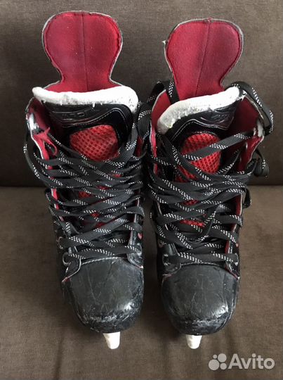 Коньки хоккейные