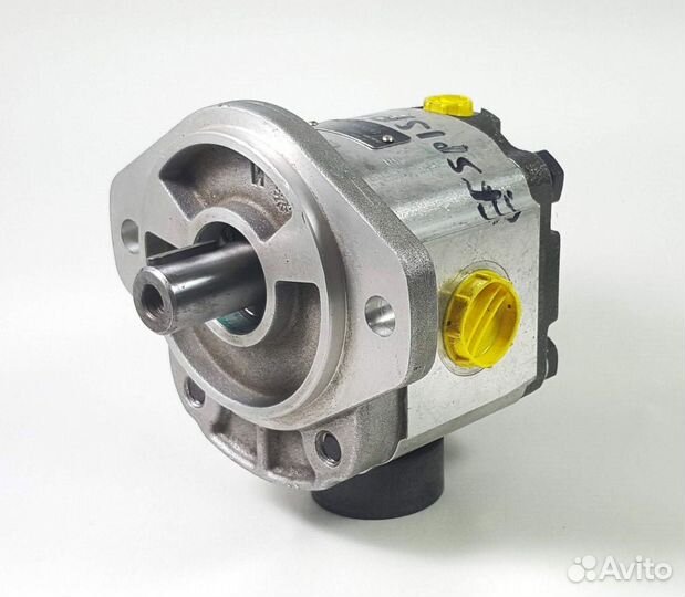 Пилотный насос хитачи zx330lc-5g 9217993